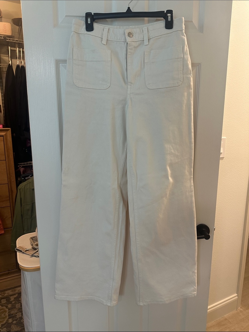 Wide-Leg Cream Pants - Free Assembly